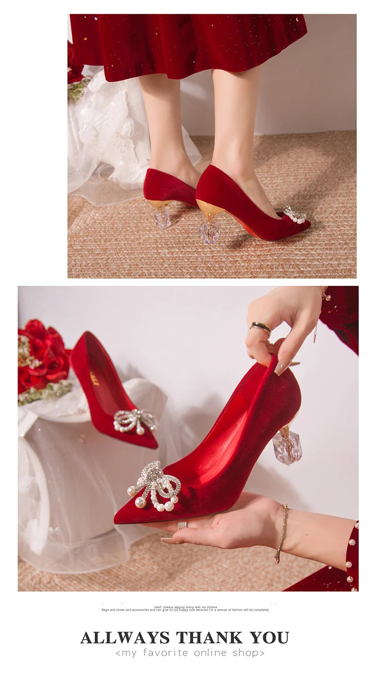 Hochzeitsschuhe Brautschuhe Frauen neue Perle dicke Ferse flacher Mund spitzen Xiuhe Haupthochzeitskleid nicht müde Fuß einzelne Schuhe
