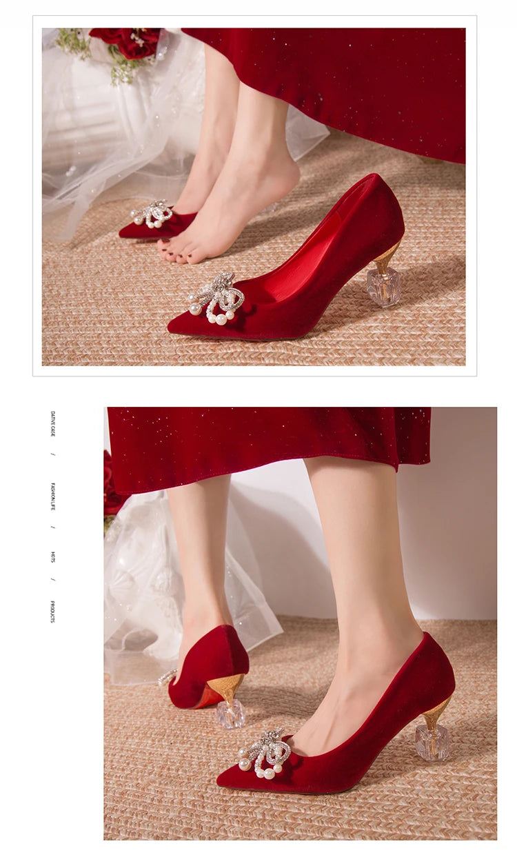 Hochzeitsschuhe Brautschuhe Frauen neue Perle dicke Ferse flacher Mund spitzen Xiuhe Haupthochzeitskleid nicht müde Fuß einzelne Schuhe