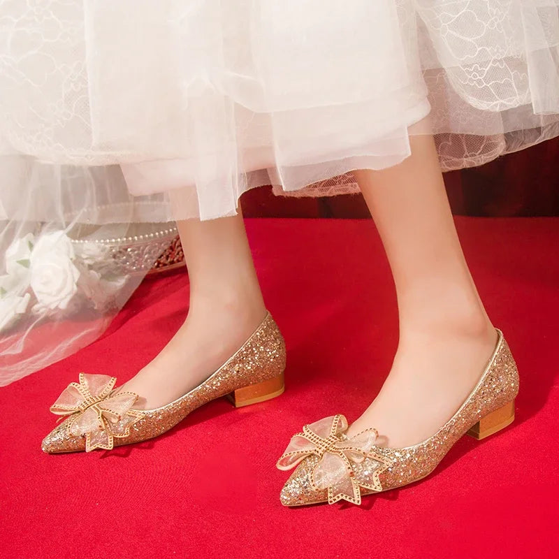 Damen Glänzende Gold Silber Brautschuhe mit Perlen, flache Absätze, Med (3 cm – 5 cm), Kristall, Schmetterlingsknoten, flache Hochzeitsschuhe, Slipper