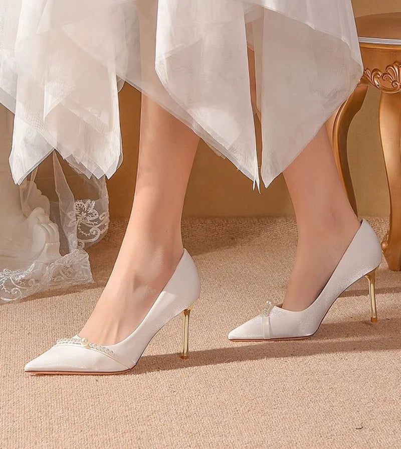 Damen Sommerschuhe Braut Pumps Schuhe für Frau 2024 Hochzeitsschuh auf Absatz Spitzschuh Perle Stilito High Heels Beliebte 39