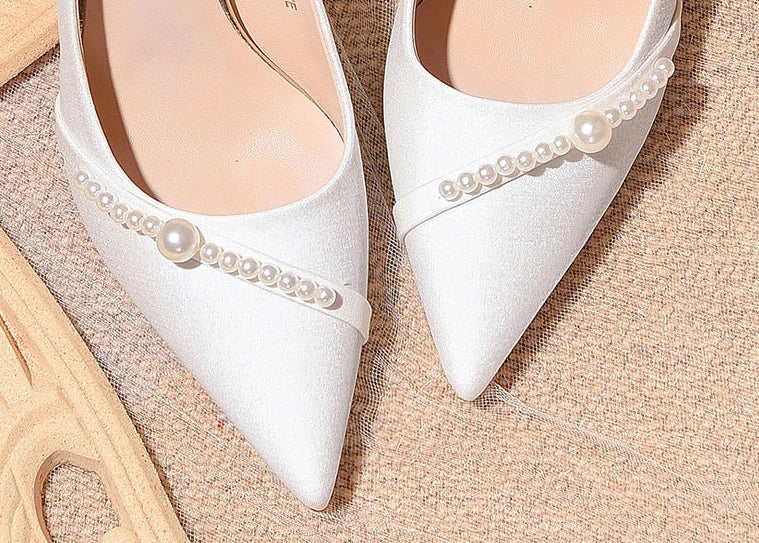 Damen Sommerschuhe Braut Pumps Schuhe für Frau 2024 Hochzeitsschuh auf Absatz Spitzschuh Perle Stilito High Heels Beliebte 39
