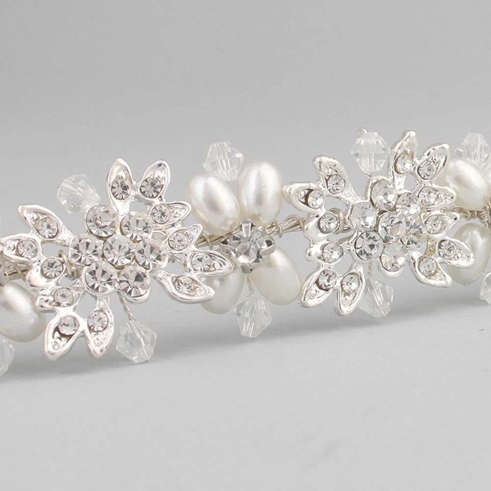 Itacazzo Braut-Kopfbedeckung, silberfarben, für Damen, exquisites Blumen-Stirnband für die Hochzeit