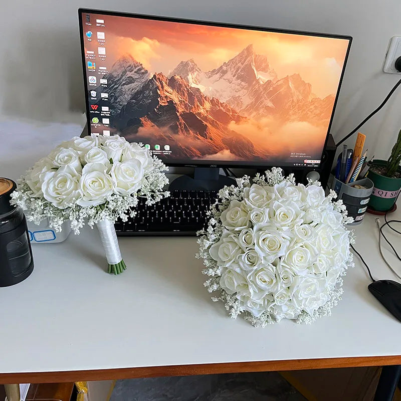 Brautstrauß Hochzeitsblumen Brautjungfern Seidenrosen Gefälschte Babys Atem Braut Hochzeitsaccessoires Tischdekoration