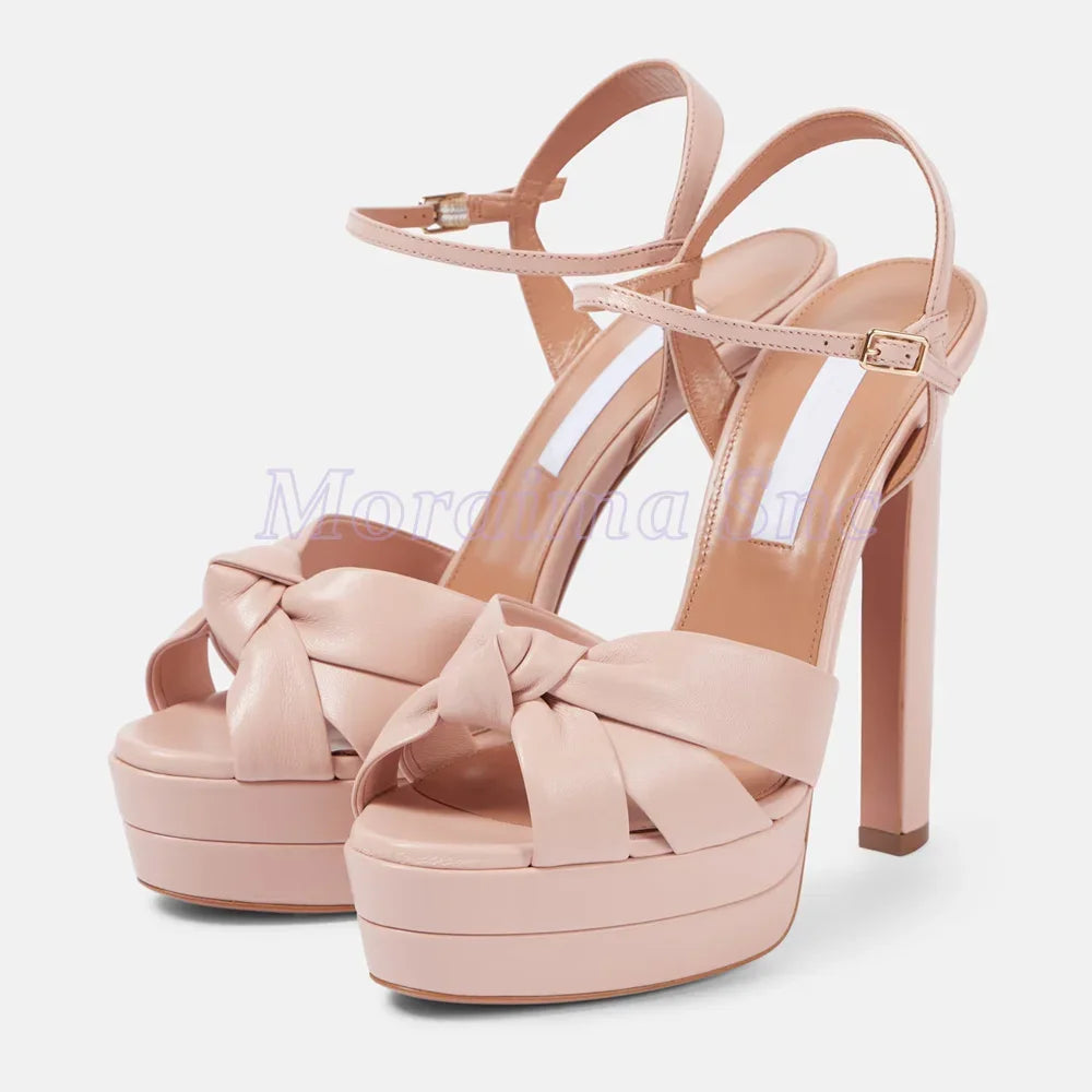 Brautknoten Satin Plateau Sandalen Block High Heel Knöchel Schnalle Riemen Runde offene Zehen Mode Damen Hochzeitsschuhe Sommer 2025