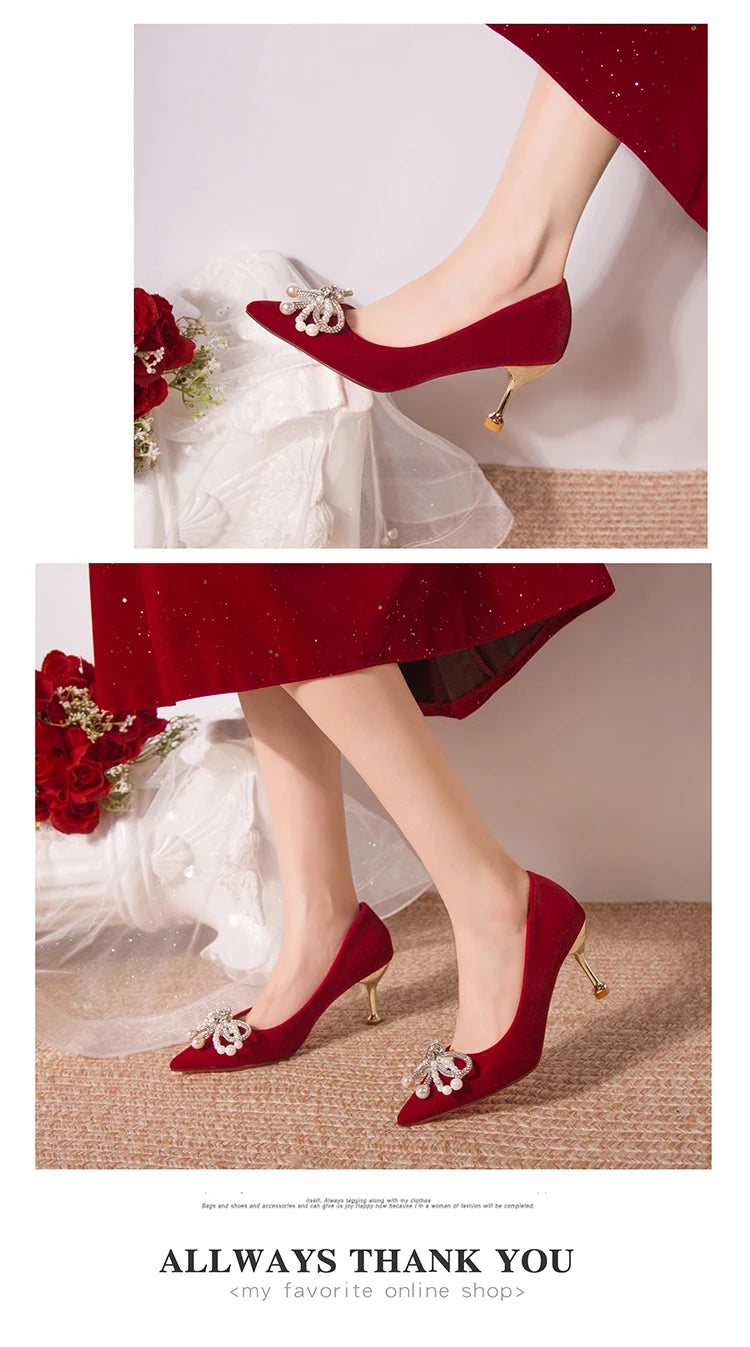 Hochzeitsschuhe Brautschuhe Frauen neue Perle dicke Ferse flacher Mund spitzen Xiuhe Haupthochzeitskleid nicht müde Fuß einzelne Schuhe
