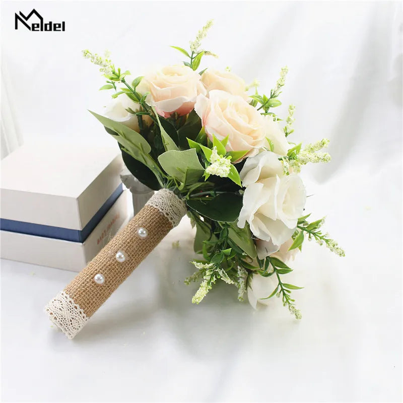 Brautstrauß, künstliche Blumen, Hochzeit, Blumen halten, weiße künstliche natürliche Rose für Brautjungfer, Braut, Hochzeitsdekorationen