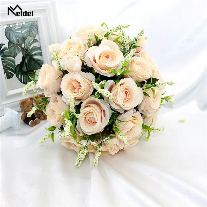 Brautstrauß, künstliche Blumen, Hochzeit, Blumen halten, weiße künstliche natürliche Rose für Brautjungfer, Braut, Hochzeitsdekorationen