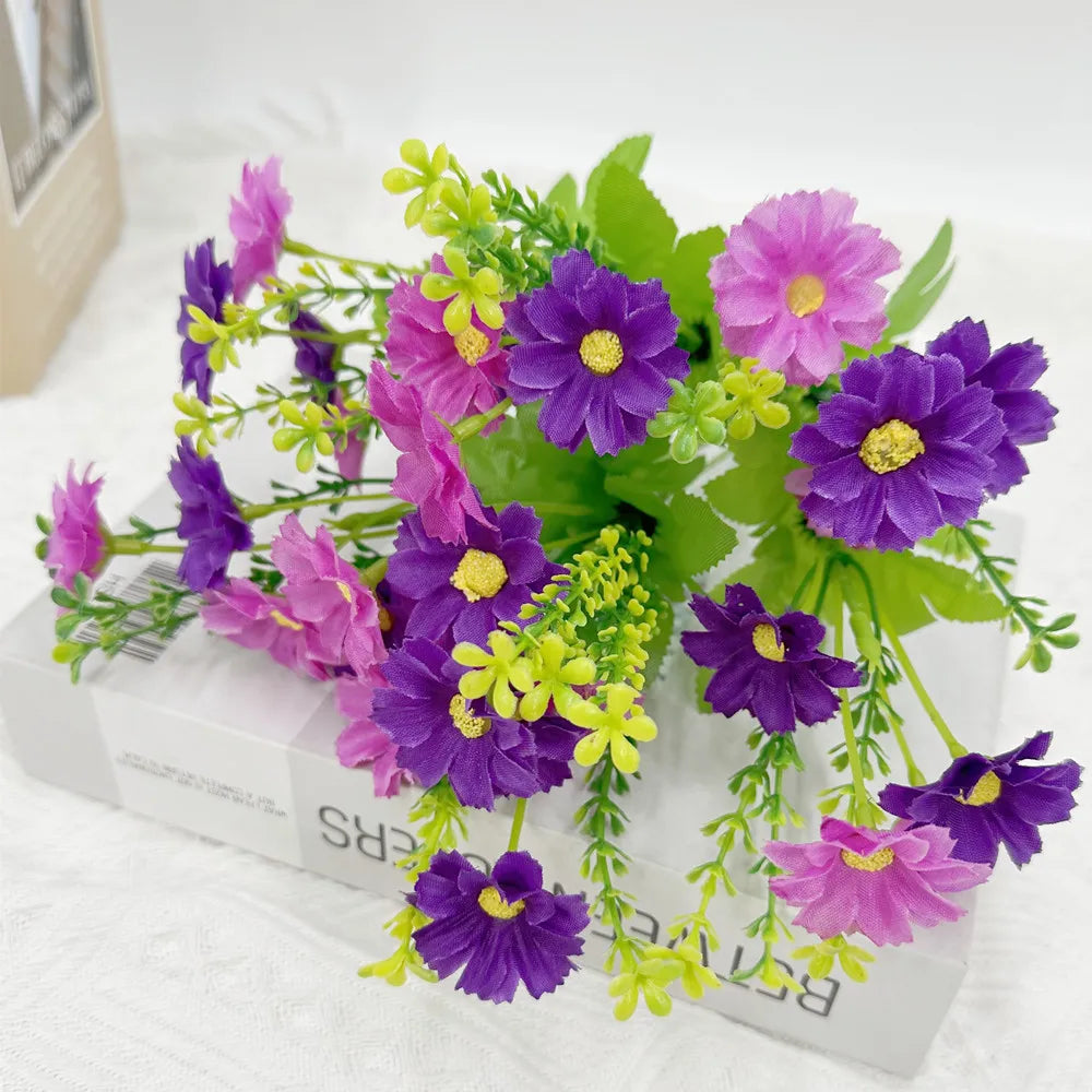 Ein Blumenstrauß mit 7 Zweigen und 28 Köpfen, süßer DIY-Hochzeitsblumenstrauß, Heimzimmer, Tischdekoration, Seidengänseblümchen, künstliche dekorative Blume