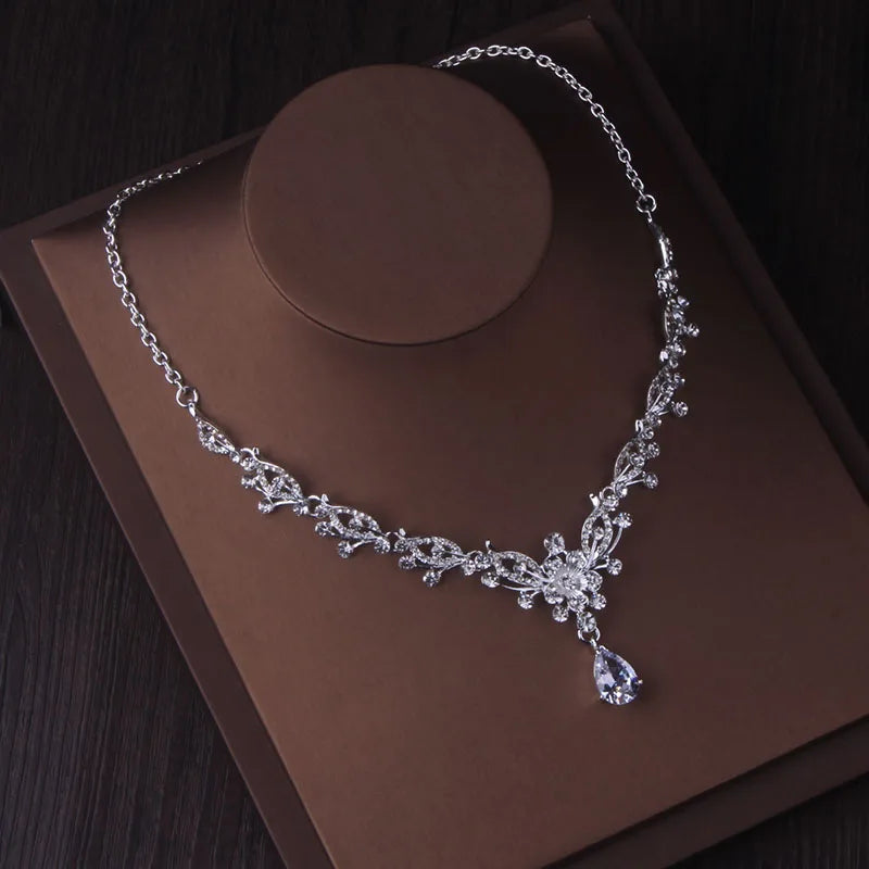 Neue Brautaccessoires im minimalistischen Stil, Hochzeitsaccessoires, Kettenhalsketten, Ohrring-Sets, Ketten-Brautaccessoires, Hochzeits-d