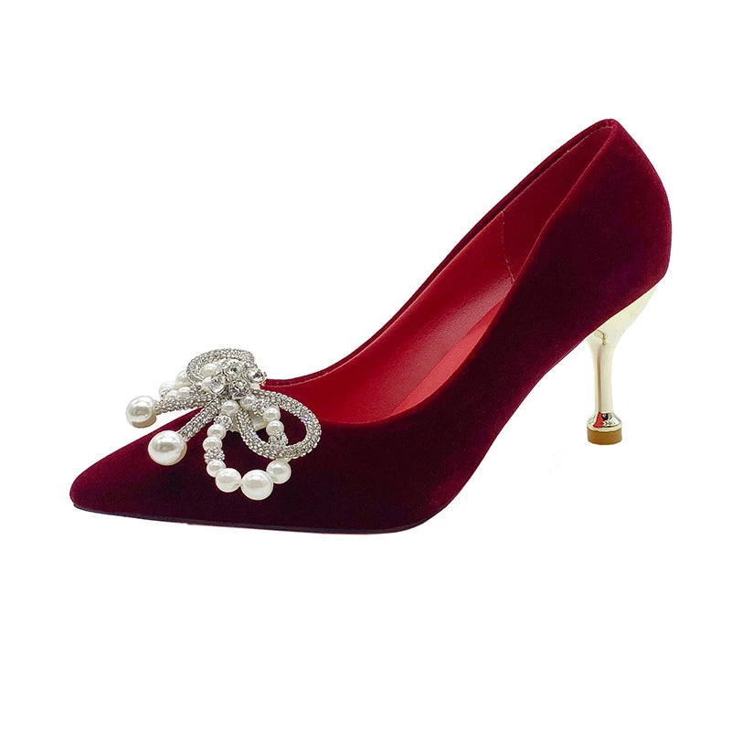 Hochzeitsschuhe Brautschuhe Frauen neue Perle dicke Ferse flacher Mund spitzen Xiuhe Haupthochzeitskleid nicht müde Fuß einzelne Schuhe