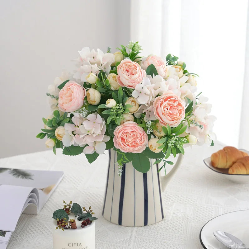 Blaue Seidensträuße Künstliche Waldhortensien Pfingstrosenknospen Hochzeit Braut Handstrauß Hausgarten Desktop Blumenarrangement Dekor