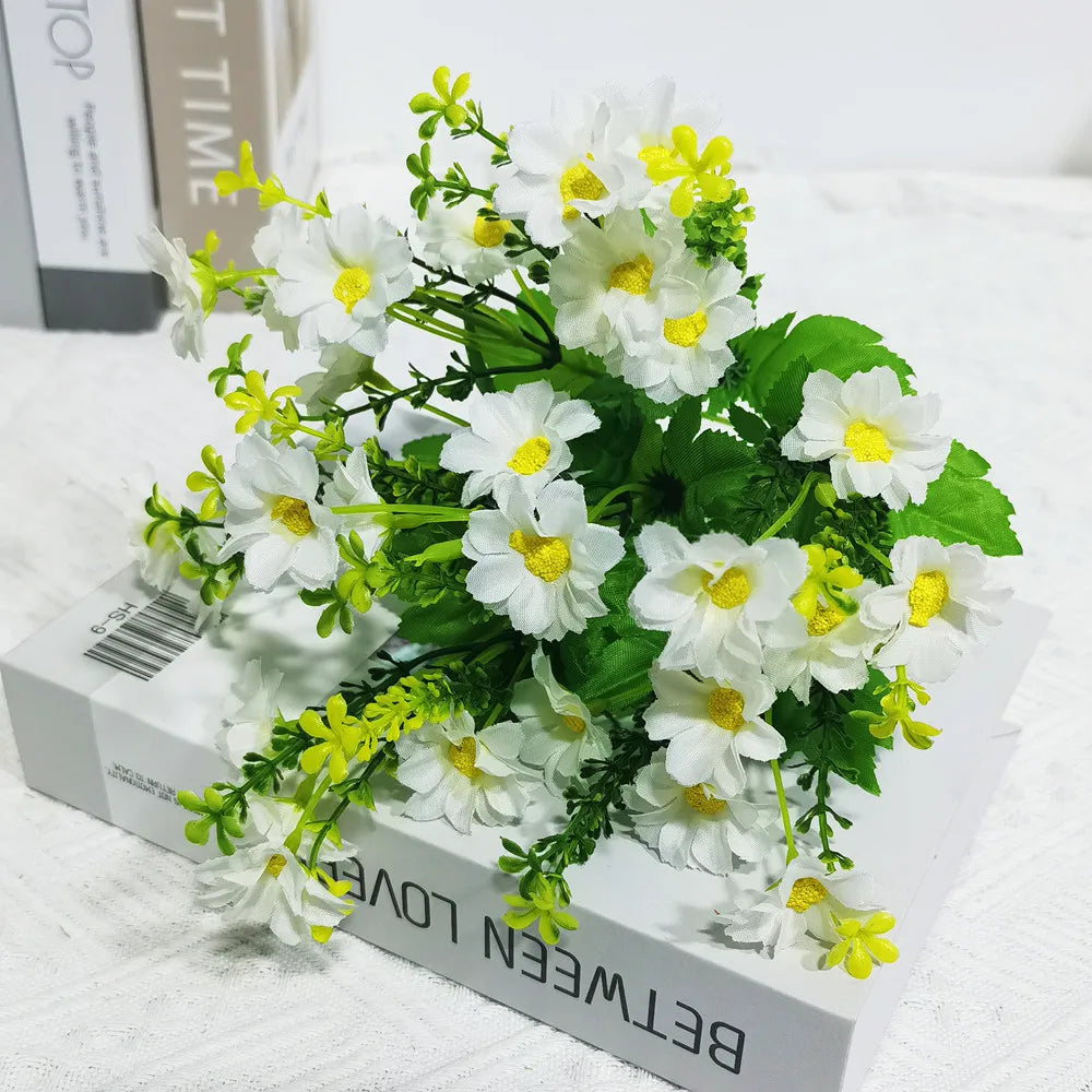 Ein Blumenstrauß mit 7 Zweigen und 28 Köpfen, süßer DIY-Hochzeitsblumenstrauß, Heimzimmer, Tischdekoration, Seidengänseblümchen, künstliche dekorative Blume