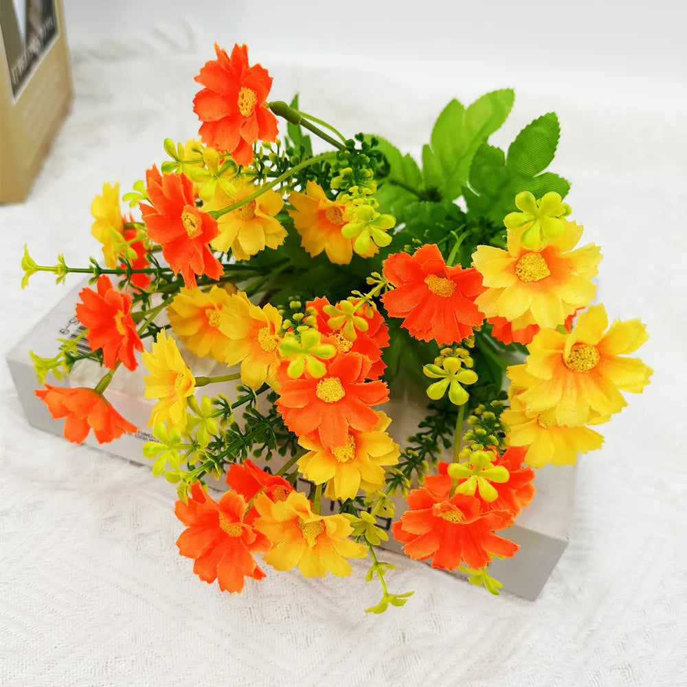 Ein Blumenstrauß mit 7 Zweigen und 28 Köpfen, süßer DIY-Hochzeitsblumenstrauß, Heimzimmer, Tischdekoration, Seidengänseblümchen, künstliche dekorative Blume