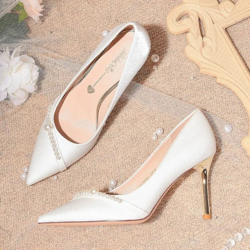 Damen Sommerschuhe Braut Pumps Schuhe für Frau 2024 Hochzeitsschuh auf Absatz Spitzschuh Perle Stilito High Heels Beliebte 39