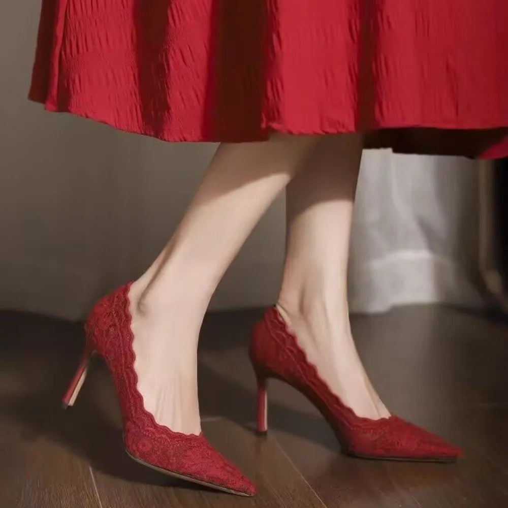 Weiße Hochzeitsschuhe Brautschuhe Design Sense Nischenspitze Spitz Stilettoabsatz Flach Französisch High Heels Weibliches Temperament