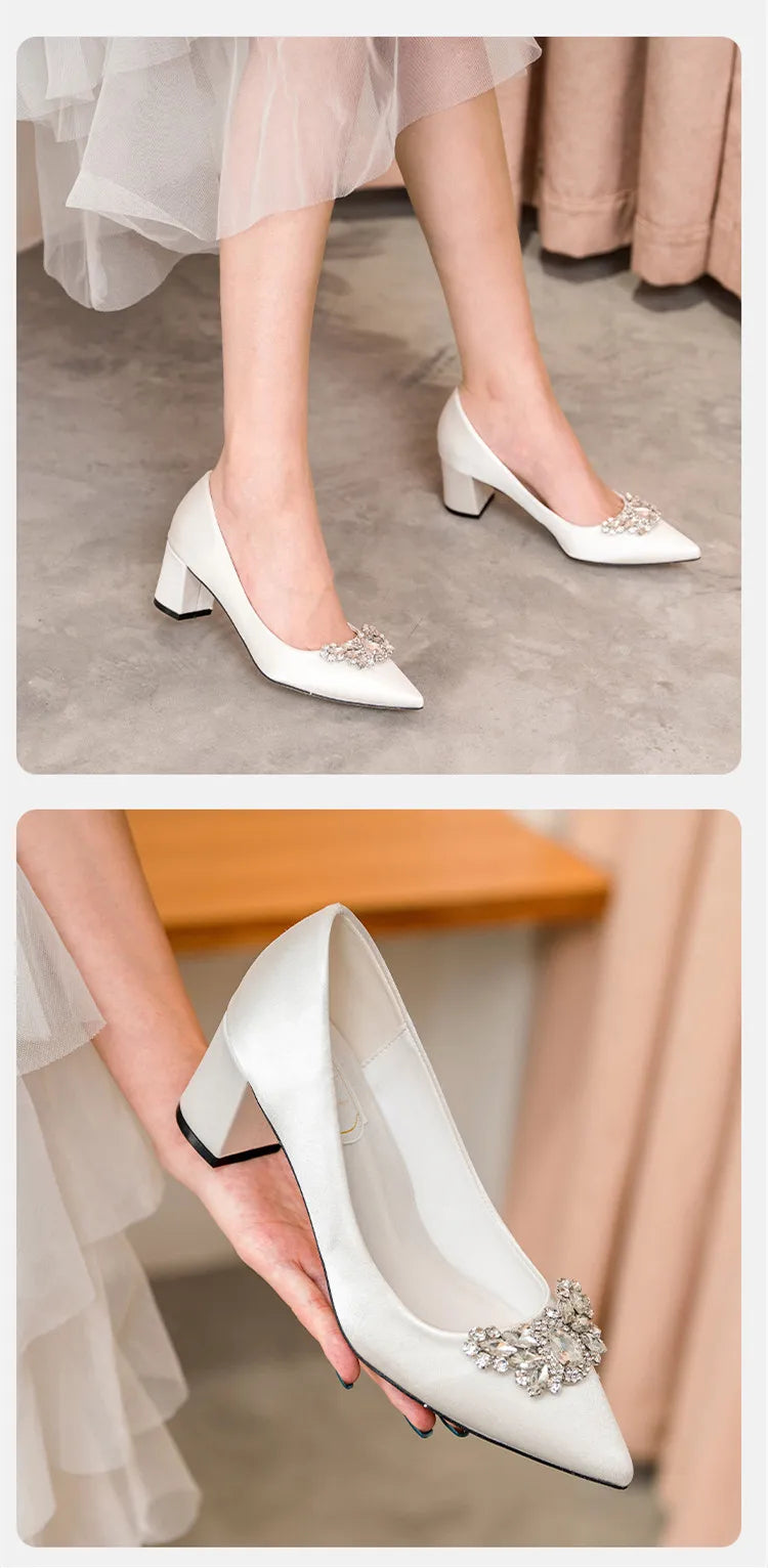 Weiße Hochzeitsschuhe, dicker Absatz, Brautschuhe mit Strasssteinen, spitzer Zehenbereich, mittlerer Absatz, große Größe 41–43, Abendschuhe für die Hochzeit, Damen-Pumps