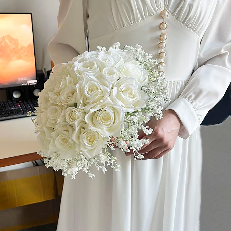 Brautstrauß Hochzeitsblumen Brautjungfern Seidenrosen Gefälschte Babys Atem Braut Hochzeitsaccessoires Tischdekoration