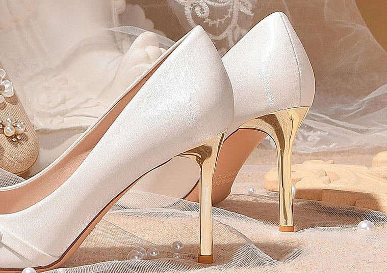 Damen Sommerschuhe Braut Pumps Schuhe für Frau 2024 Hochzeitsschuh auf Absatz Spitzschuh Perle Stilito High Heels Beliebte 39