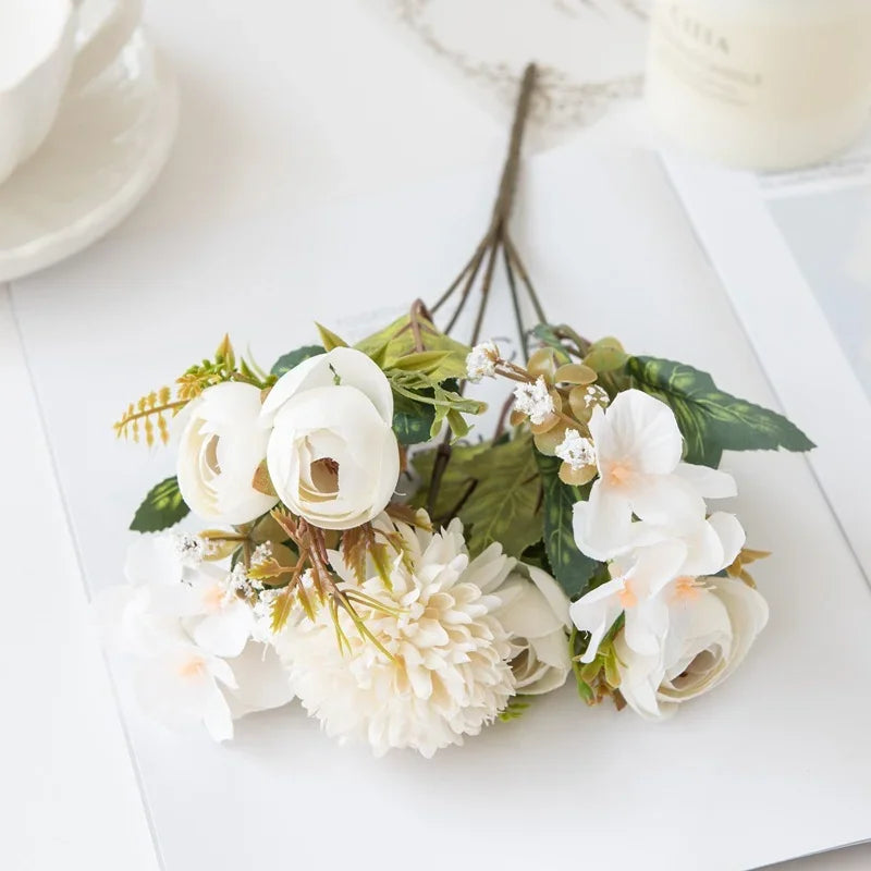 Nordischer Hochzeits-Brautstrauß, künstliche Rosen, Hortensien, Seidenblumen, Heimdekoration, Wohnzimmer, Blumen, Shooting-Requisiten
